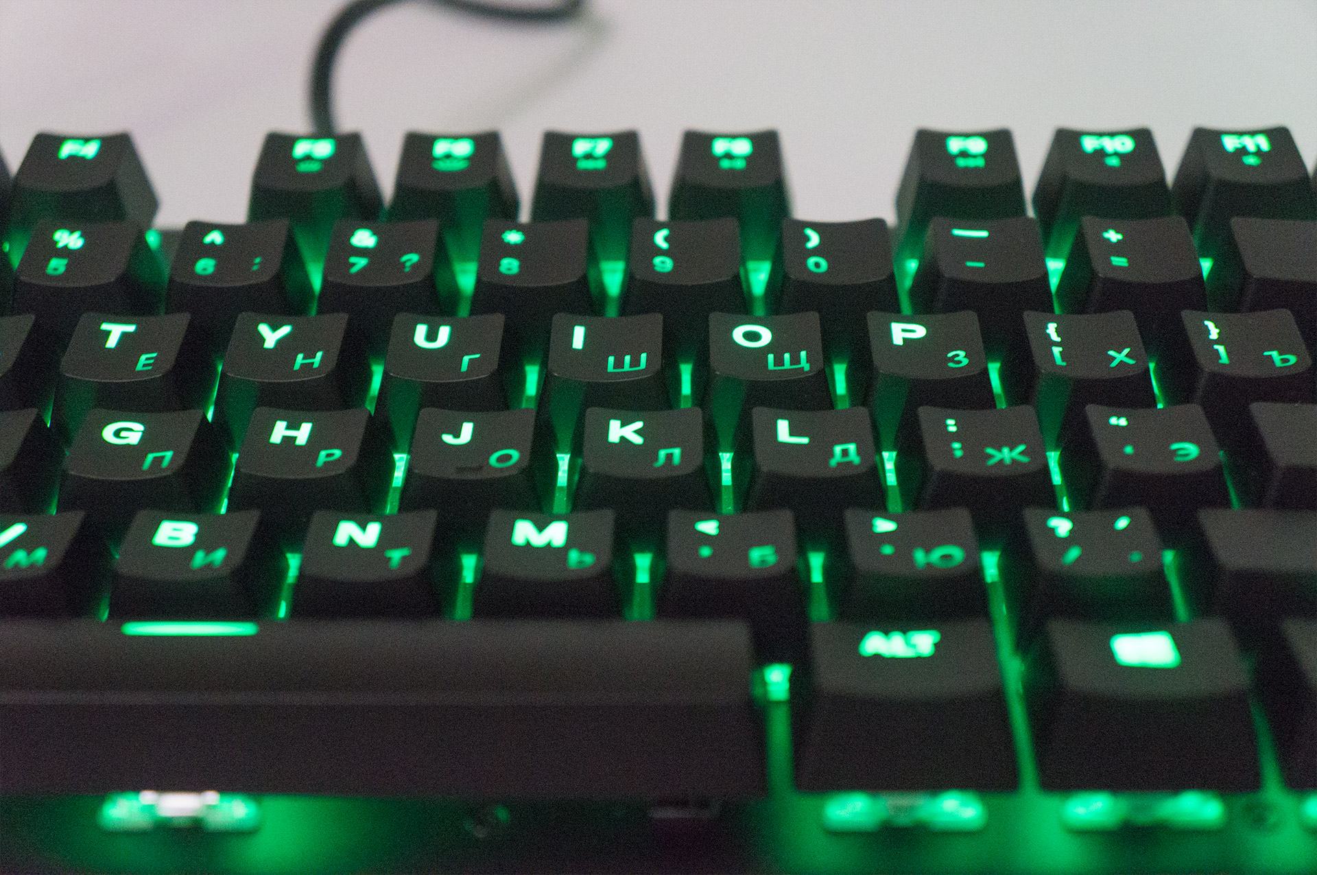 Steelseries apex 7 tkl. Steelseries Apex 750tk. Гигантская клавиатура Steelseries. Эффект волны на клавиатуре.